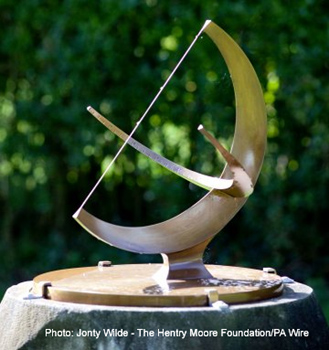 nass_news_2012_july_moore_sundial